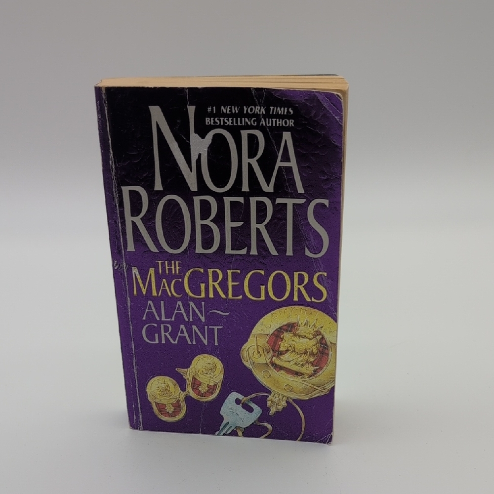 💵2/$10Bundle and Save💵'The MacGregors' Book by Nora Roberts
